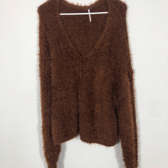 Free People🔥SALE🔥brown oversized sweater - Picture 6 of 10